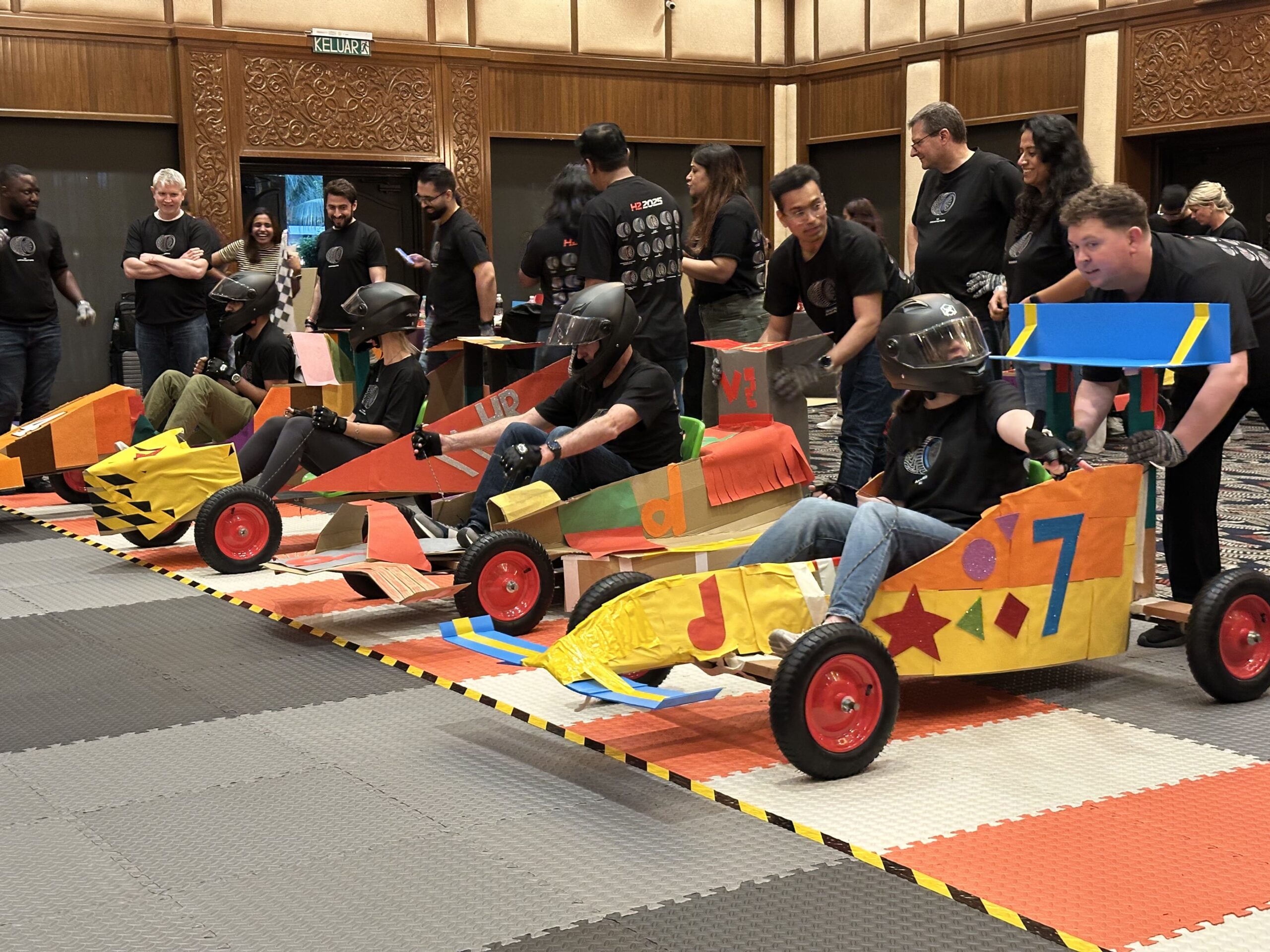 Build your own F1 Team Building